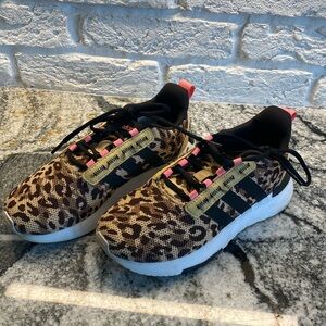 Adidas tennis shoe - girl size 3